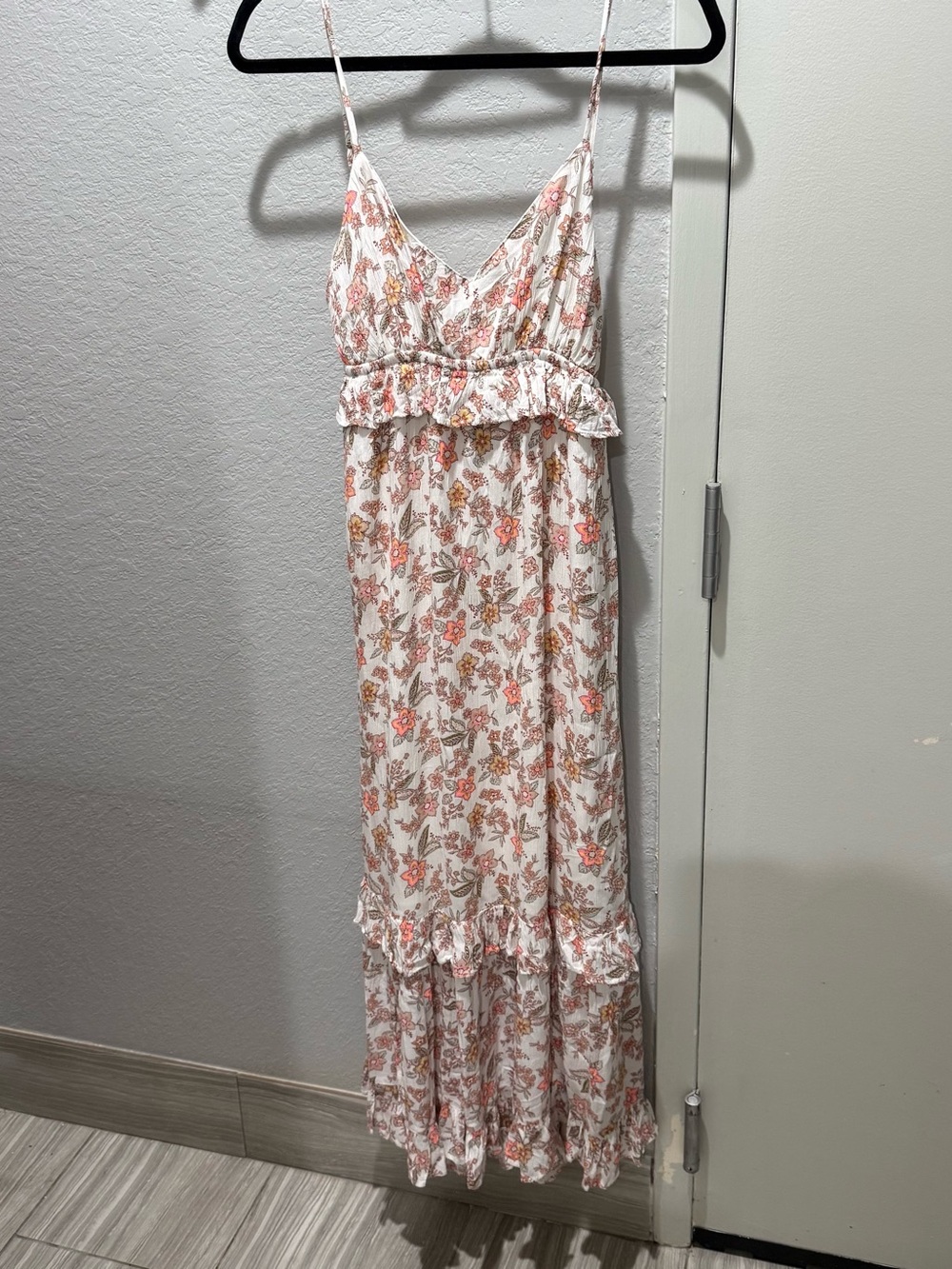 American Eagle Outfitters Cream Maxi Dress with Coral Floral Print